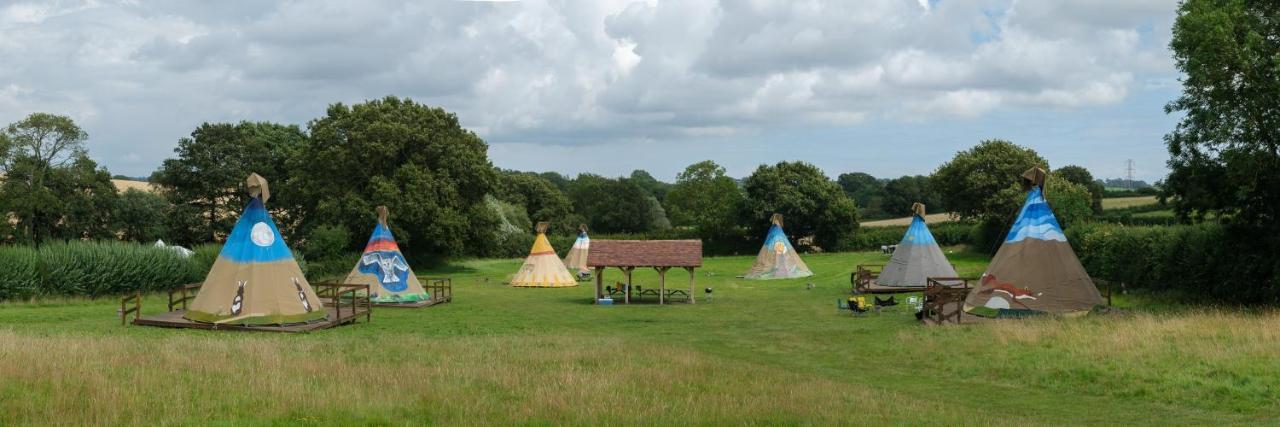 Big Sky Tipi Holidays Wartling Eksteriør billede