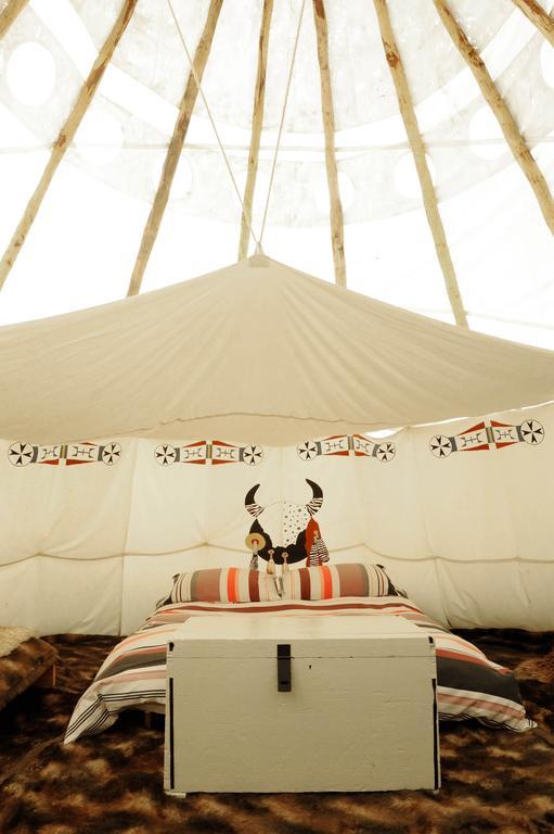 Big Sky Tipi Holidays Wartling Eksteriør billede